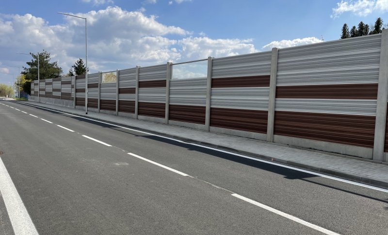 Hliníková protihluková stěna Nová komunikace, Chomutov