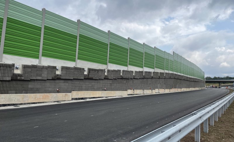 Hliníková protihluková stěna D6,Lubenec - obchvat